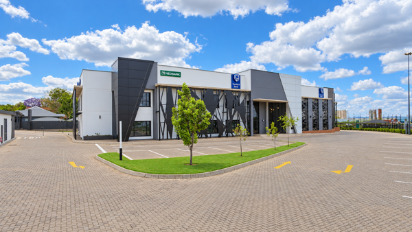 684.3 m² Commercial space