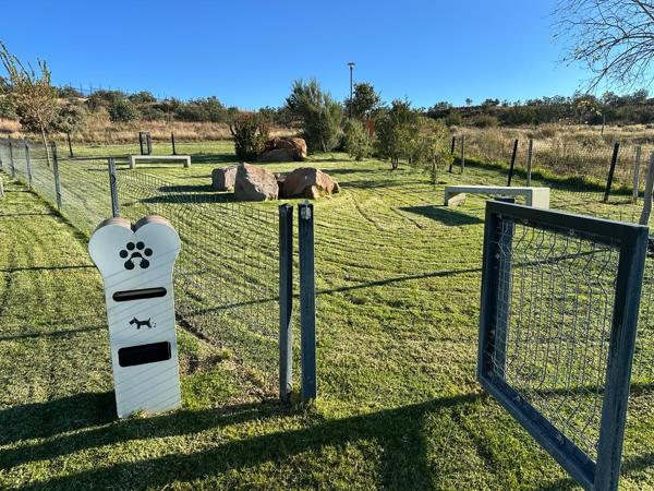 320 m² Land