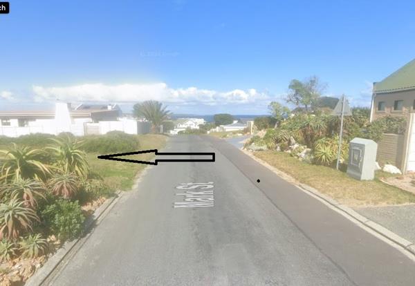 595 m² Land
