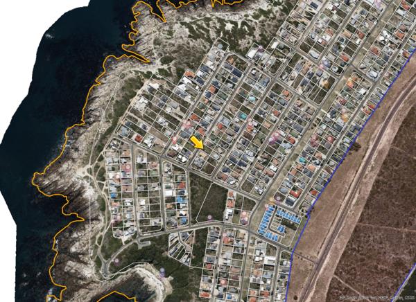 595 m² Land