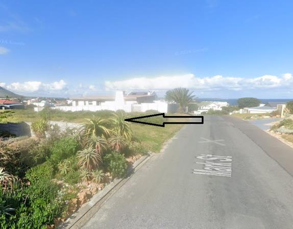 595 m² Land