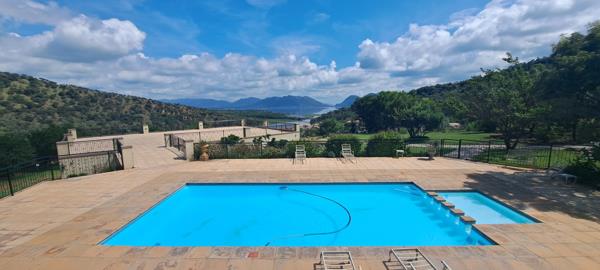 645 m² Land
