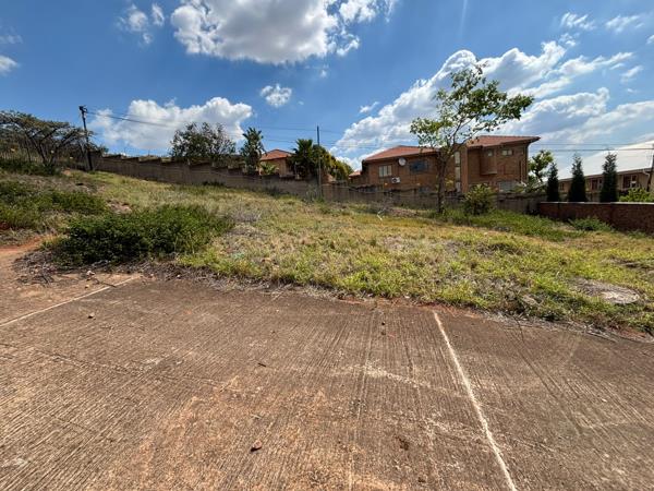 764 m² Land