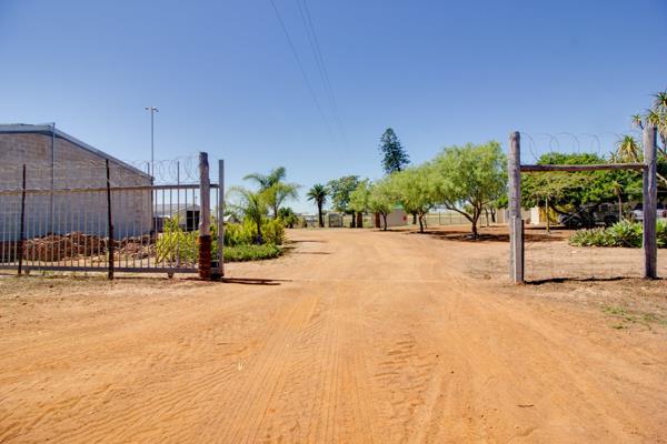85.6 ha Farm