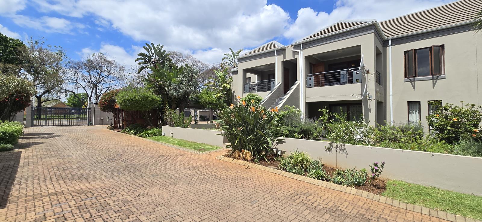 2 Bedroom Apartment in Greenside
