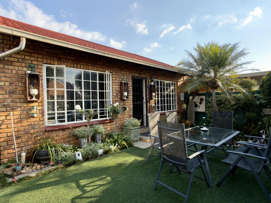 2 Bedroom Townhouse