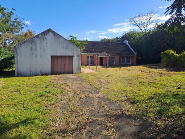 2 557 m² Land