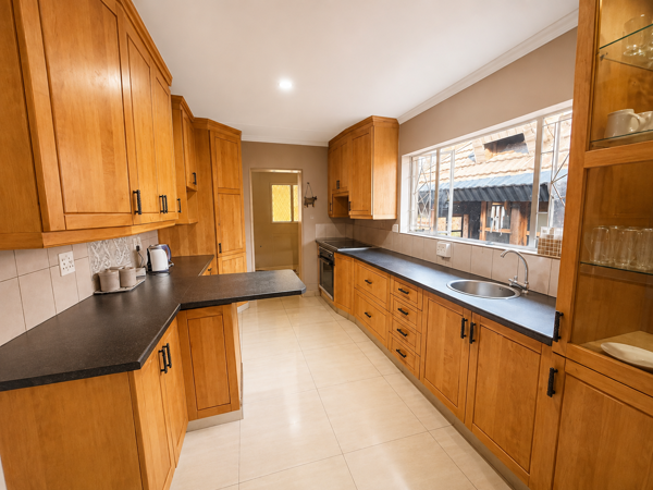 5 Bedroom House