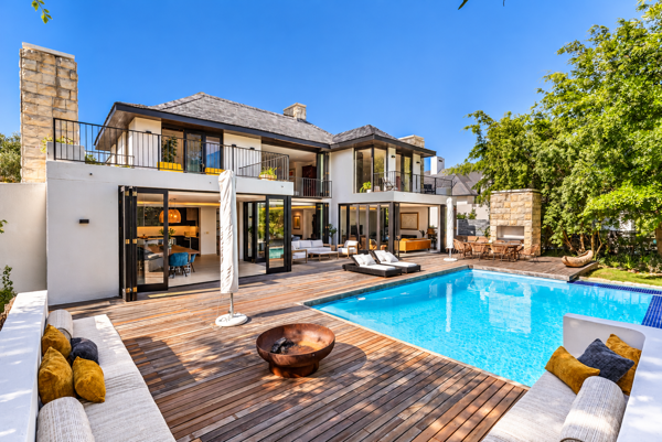 5 Bedroom House
