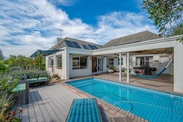 6 Bedroom House