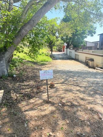 1 325 m² Land