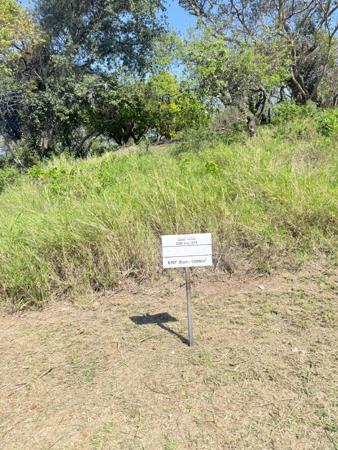 1 200 m² Land