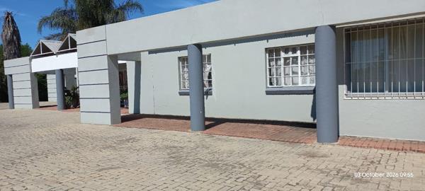 23 Bedroom House