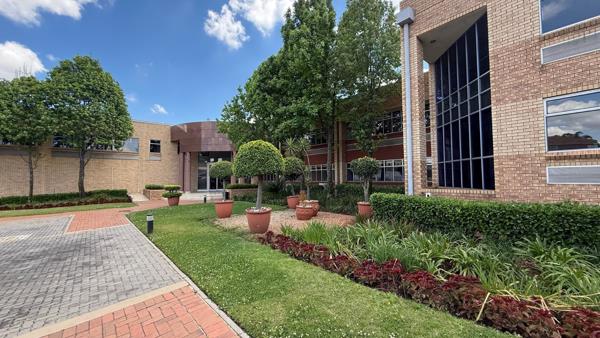 1 309 m² Office Space