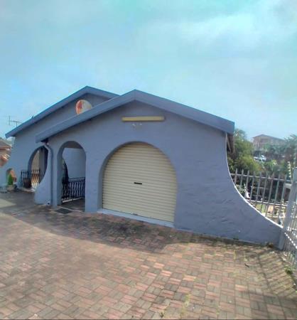 6 Bedroom House