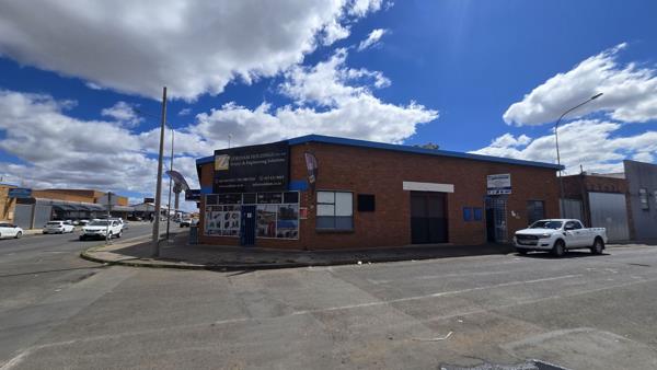382 m² Retail Space