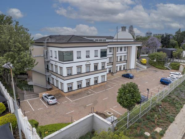 1 066 m² Commercial space