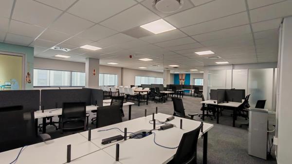 1 516 m² Commercial space
