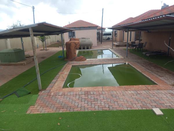 5 Bedroom House