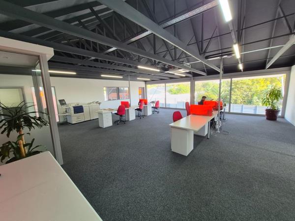 390 m² Office Space