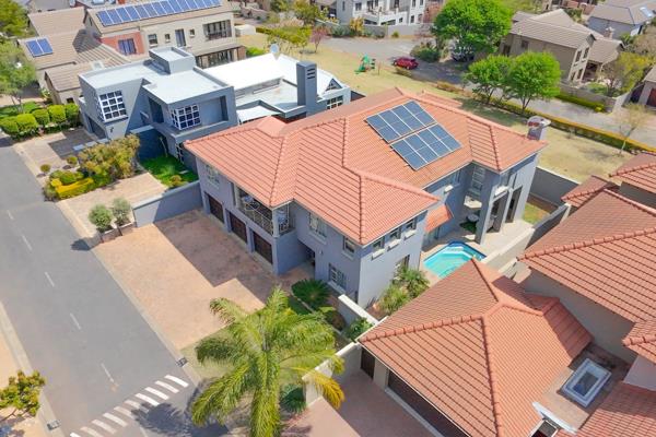 6 Bedroom House