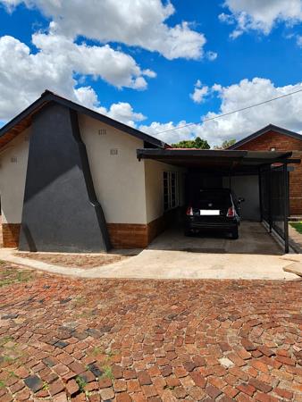 1 Bedroom Garden Cottage