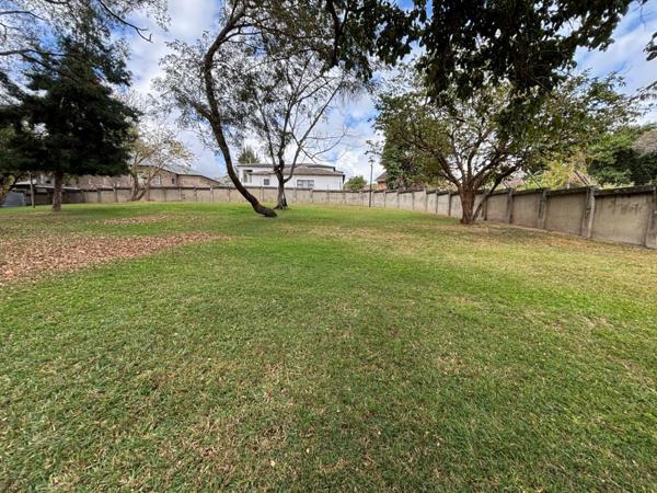 605 m² Land