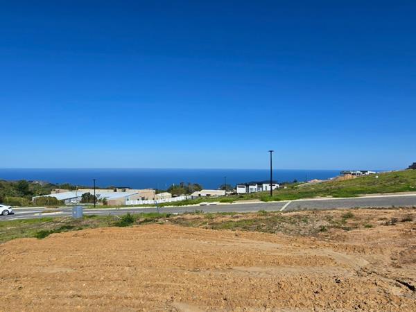 909 m² Land