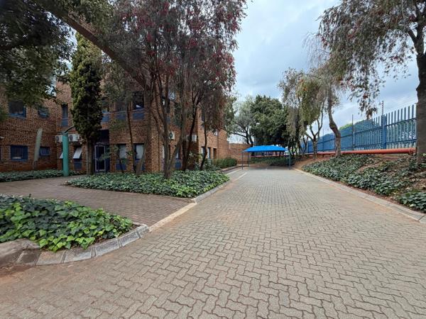 1 636 m² Industrial space