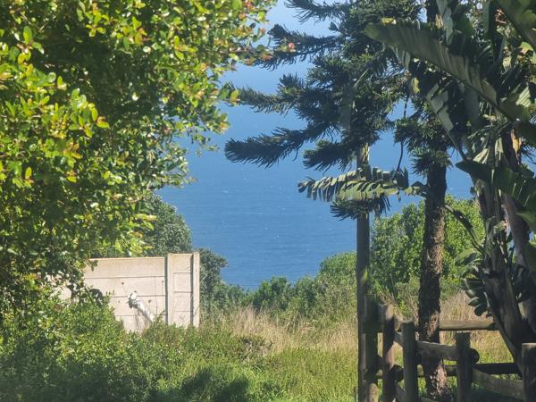 1 004 m² Land