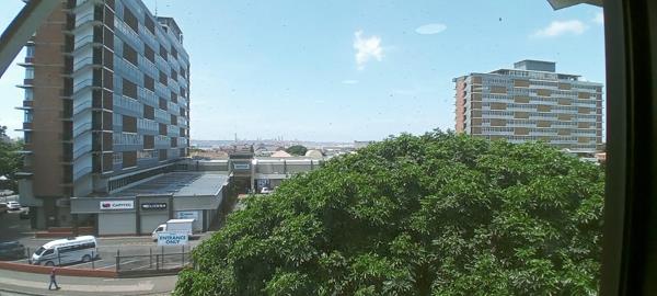 113 m² Commercial space