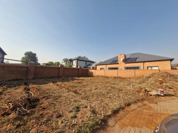 375 m² Land