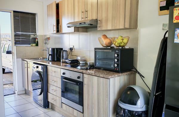 2 Bedroom Apartment in Muizenberg