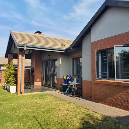 3 Bedroom Townhouse