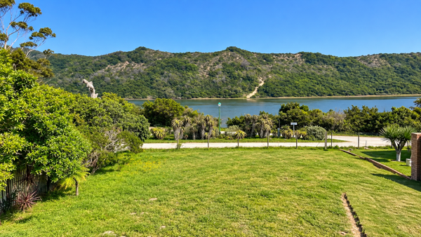 723 m² Land