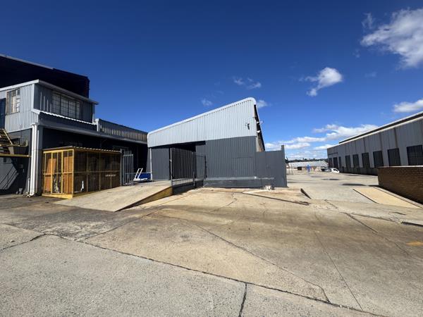 715 m² Industrial space