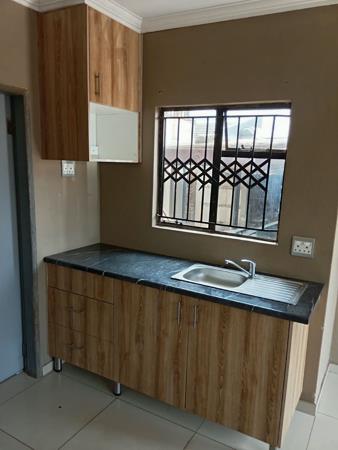 1 Bedroom House