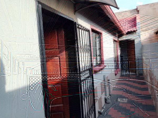2 Bedroom House