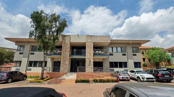 272 m² Office Space