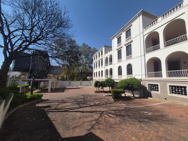 3 729 m² Commercial space