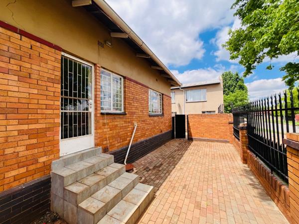 7 Bedroom House