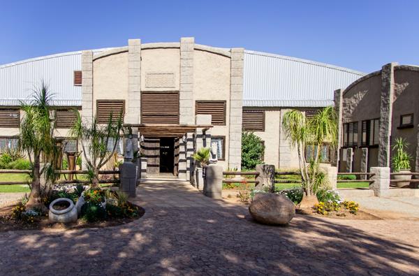 28 000 m² Commercial space