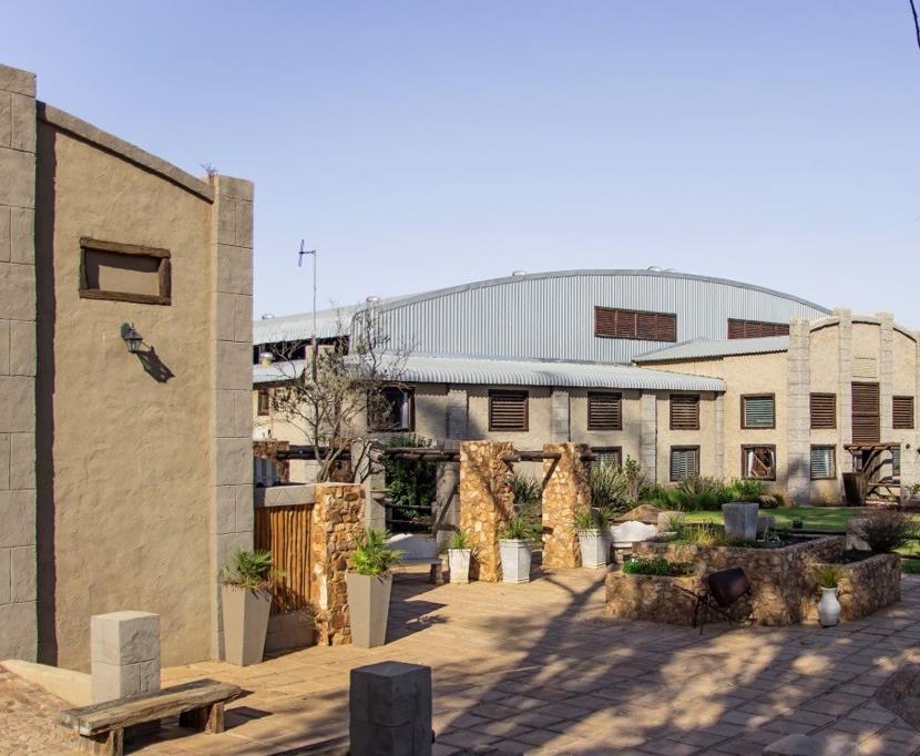 28 000 m² Commercial space
