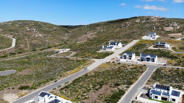 445 m² Land