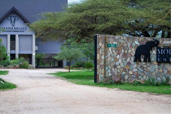 1 ha Land