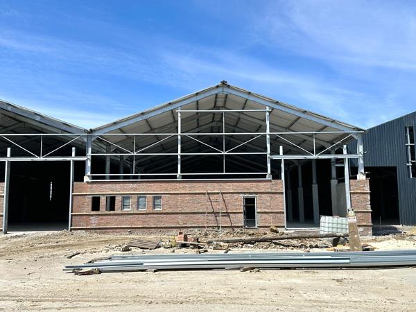 780 m² Industrial space