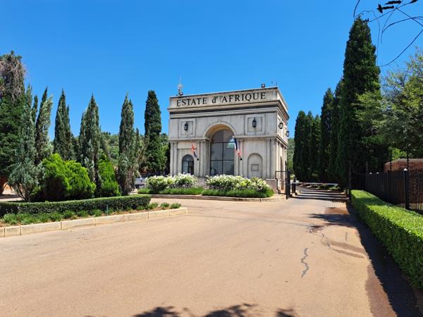 1 056 m² Land