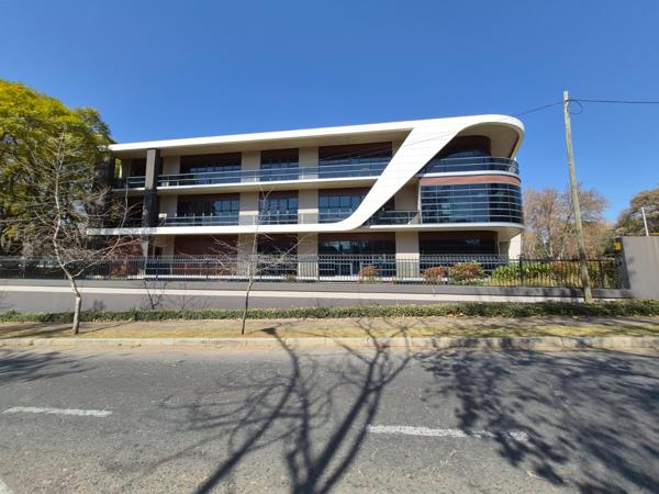 727 m² Commercial space
