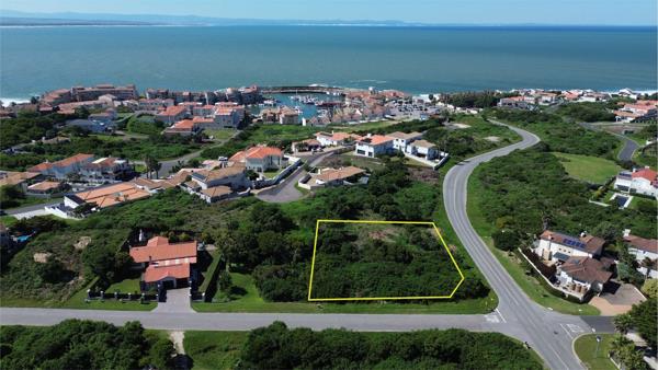 1 003 m² Land