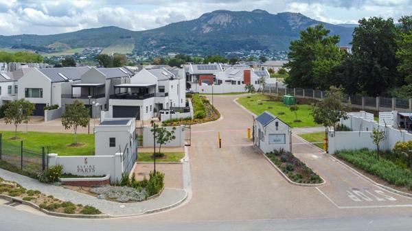 650 m² Land